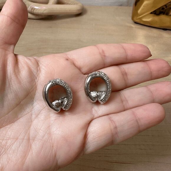 Rhinestone Silver Clip Magnetic Earrings - Picture 6 of 6